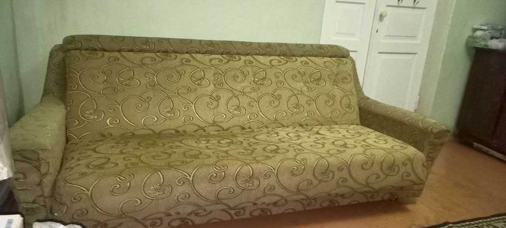 Продам бу диван 200 тыс сум. Самовывоз Мирабадский район