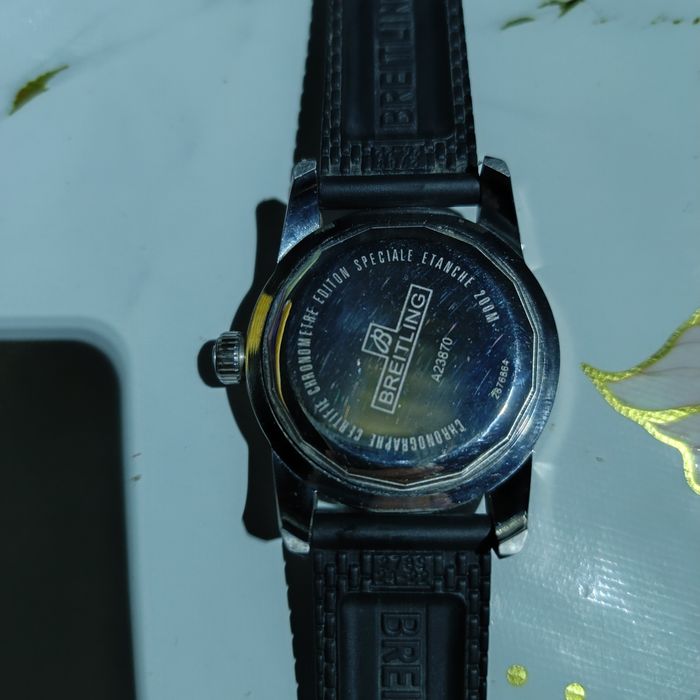 Часы швейцарские