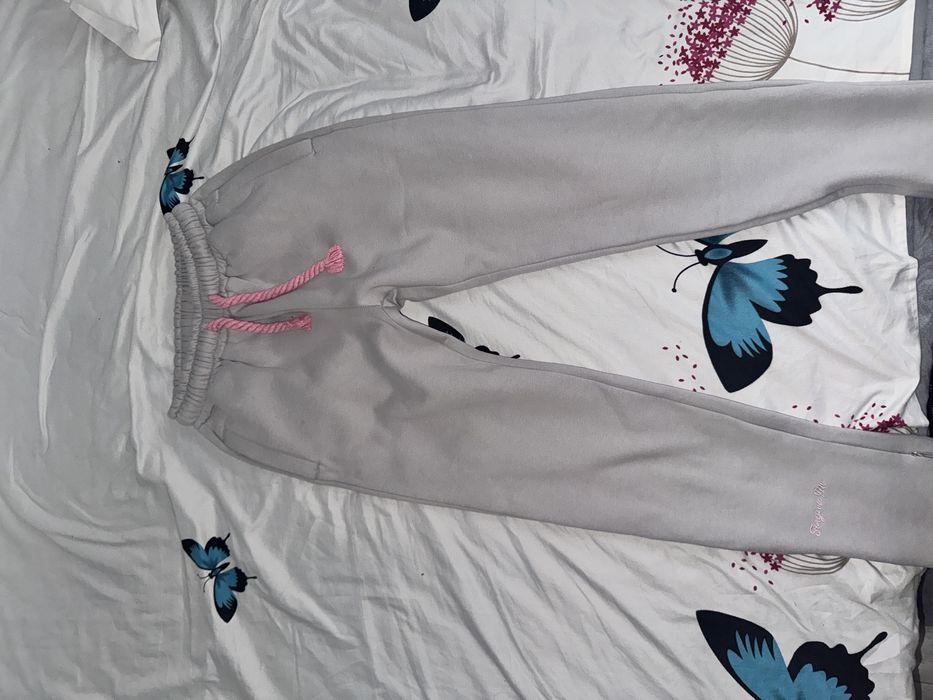 Pantaloni syna world