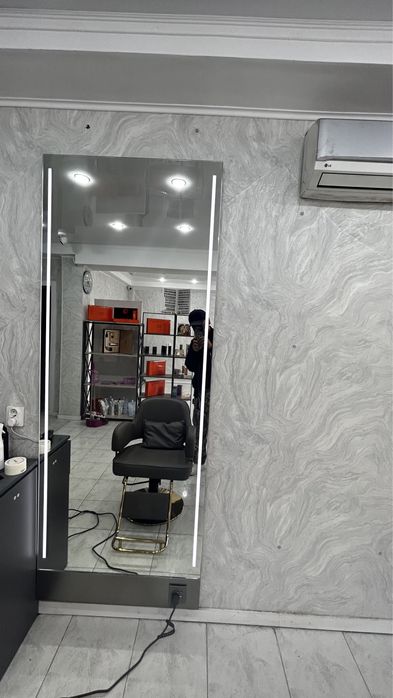 Инструменты для парикмахерской