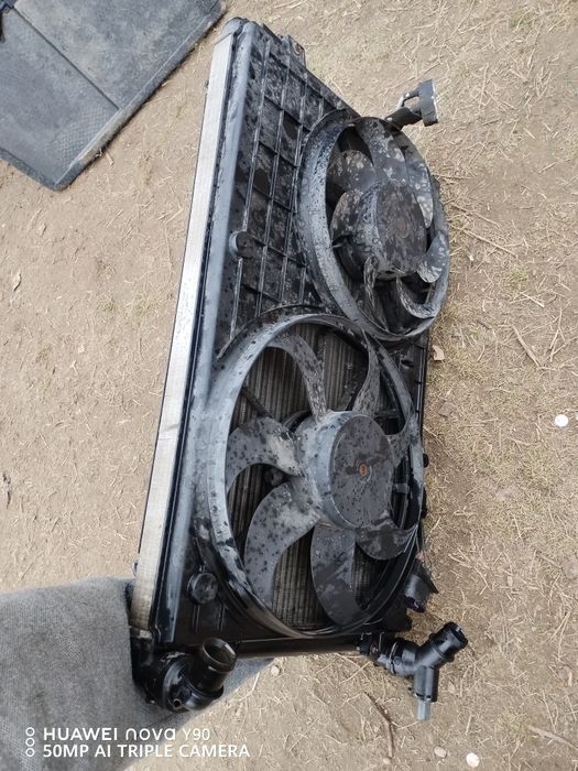 scut macara carcasa baterie far volan radiator boxe aeroterma golf 5 p