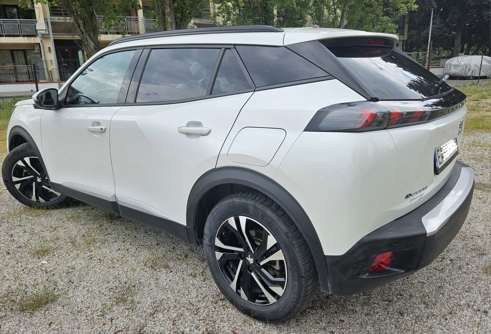 Peugeot e 2008 Allure