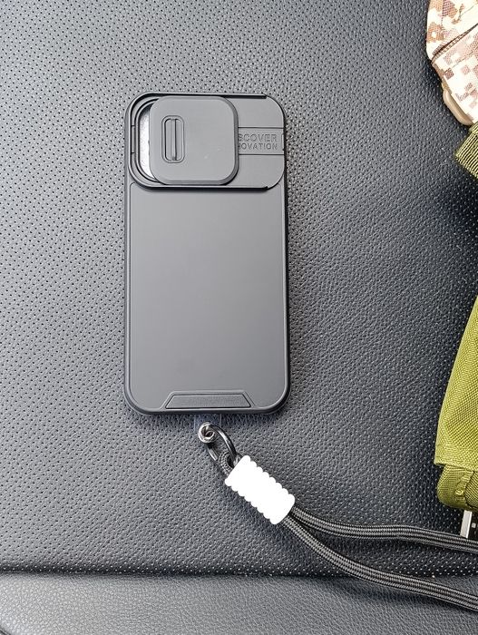 Продам чехол на айфон 13 про