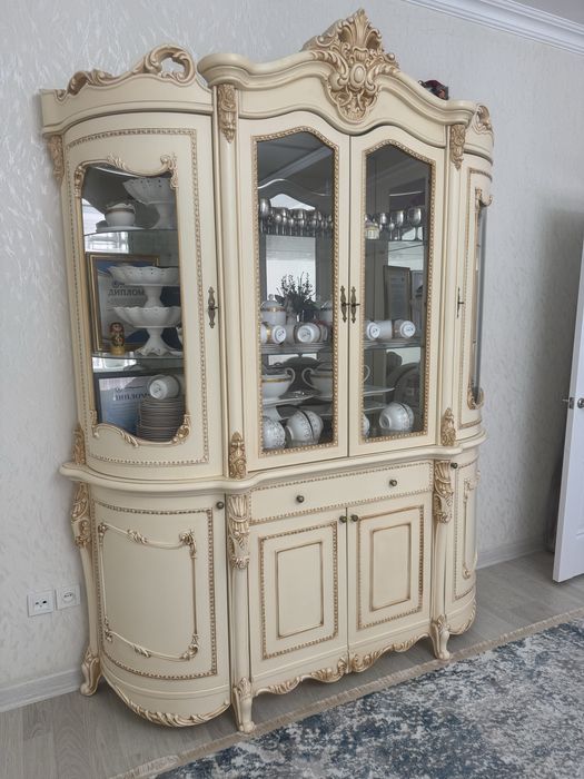 Сервант для гостиной