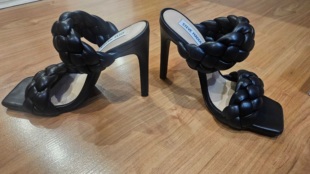 Нови Steve Madden сандали