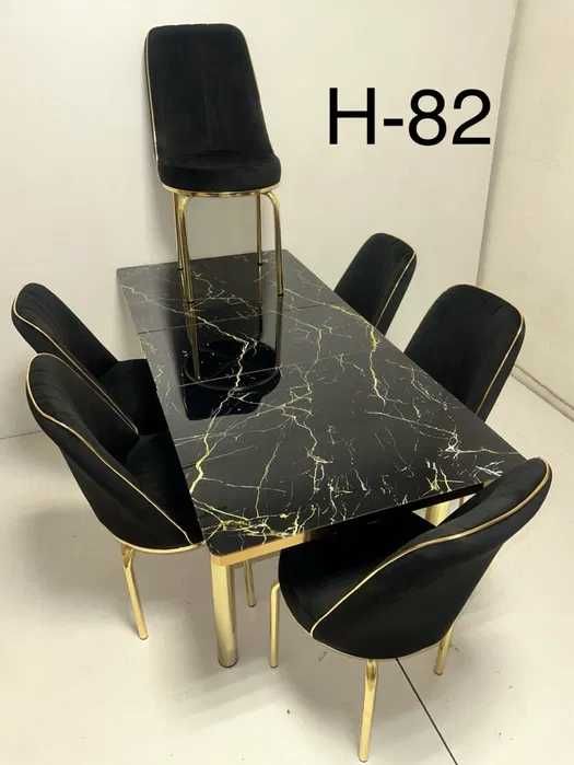 Трапезна кухненска маса с метални крака 260 лв + 6 черни стола 260 лв