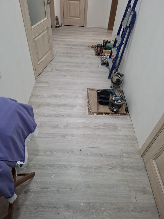 Ламинат б/у серый