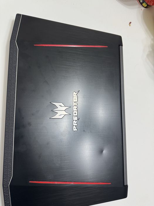 Продам игравой ноутбук predator