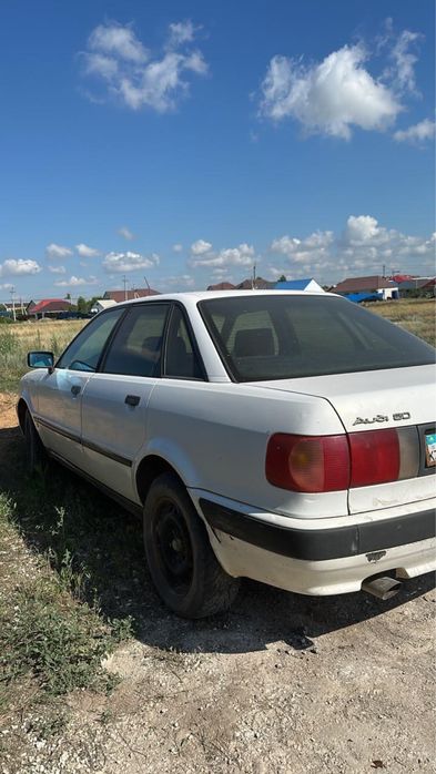 Ауди б4 (80) срочно