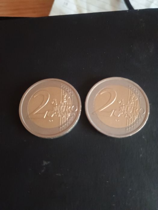 Монеты номиналом 2Евро.. и 1 евро.