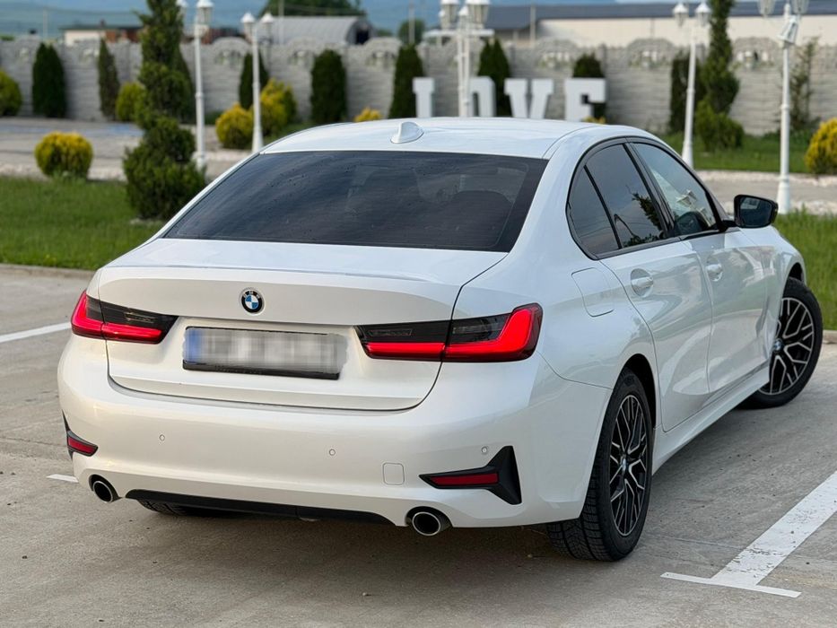 BMW 3 Series 2019 — imagine 9