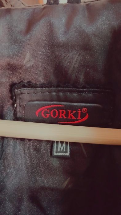 Плащ сотилади размер М ка