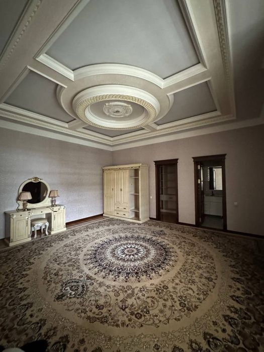 Енги 16 йиллик Бунёдкор махалла  7 сотих 9 хона Евроремонт