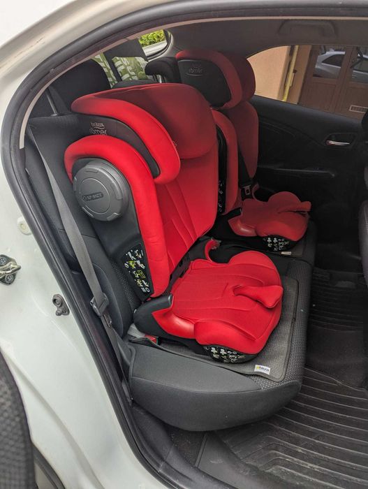 Scaun auto ISOFIX Britax Romer KIDFIX2 S Fire Red, 15-36 kg