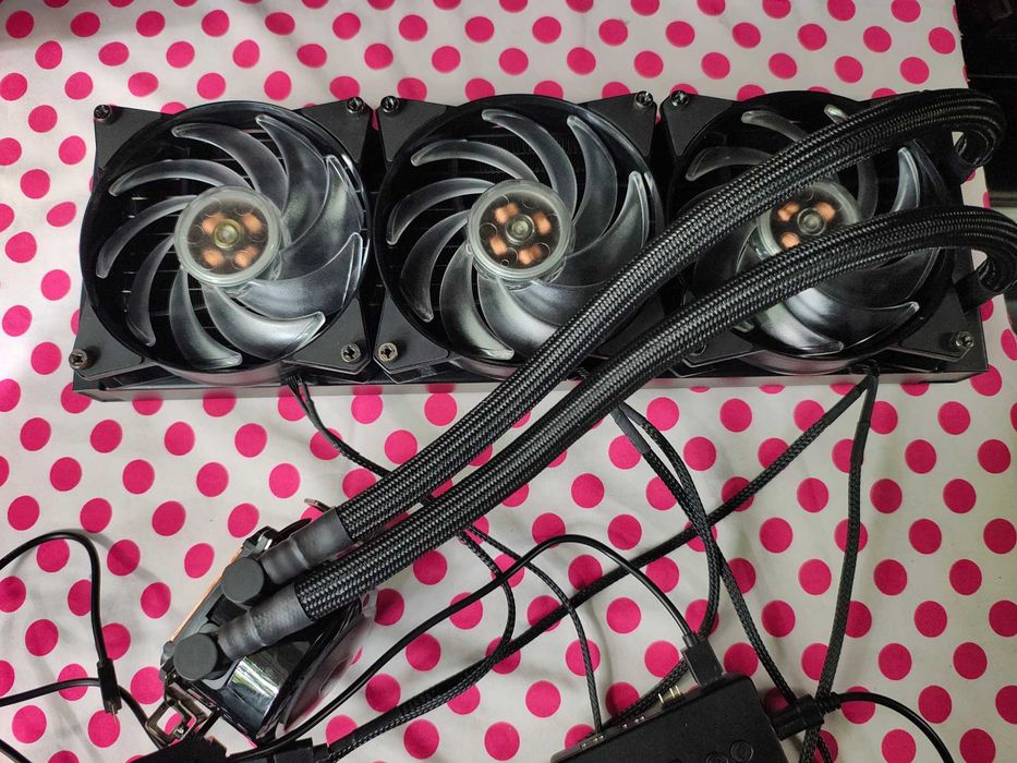 Cooler CPU Cooler Master MasterLiquid ML360R RGB.