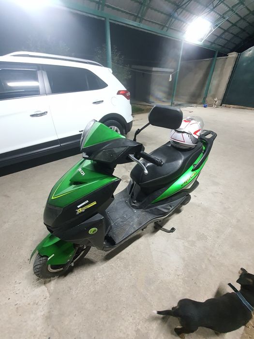 Продам скутер Yaqi GTS Sport