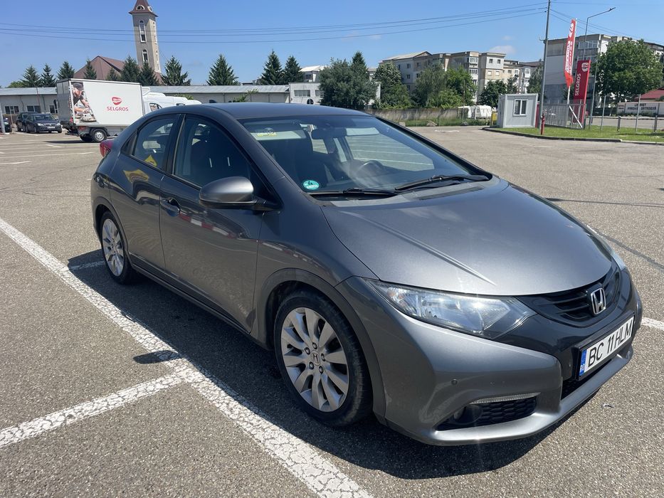 Honda civic  generatia 9