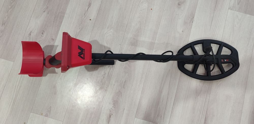 Продам металлоискатель