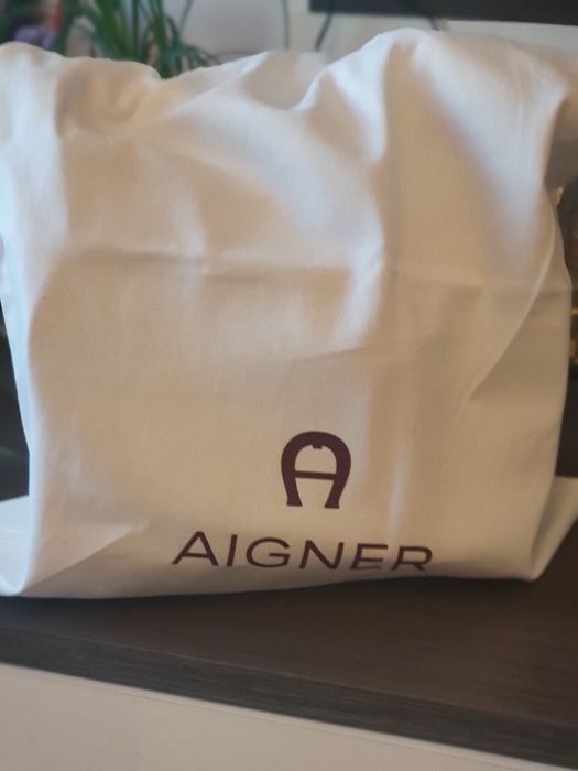 Дамска чанта Aigner