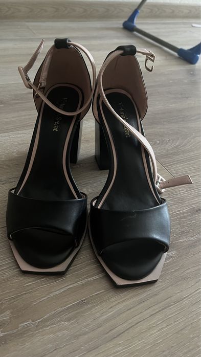 Летний обувь, босоножки