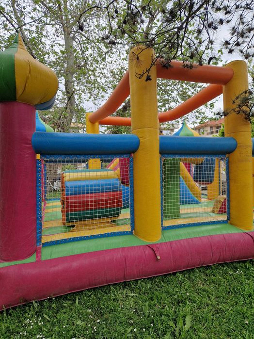 Надуваем батут Асеновградски