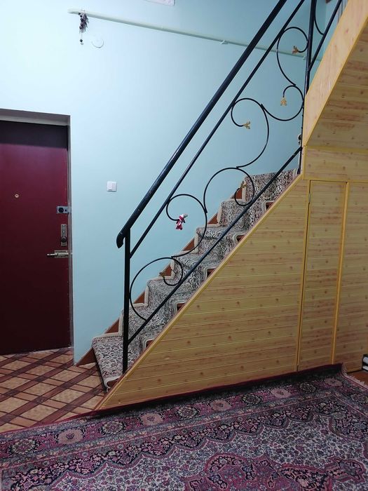 Квартира (94 кв м) райцентрда 39-колледж оркасида