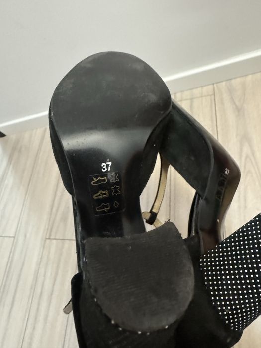 Sandale piele naturala, marimea 37