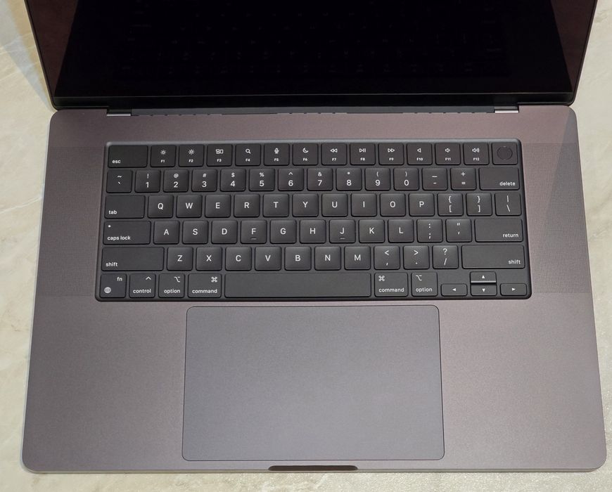 MacBook Pro 16 M3PRO 18/512 3цикла