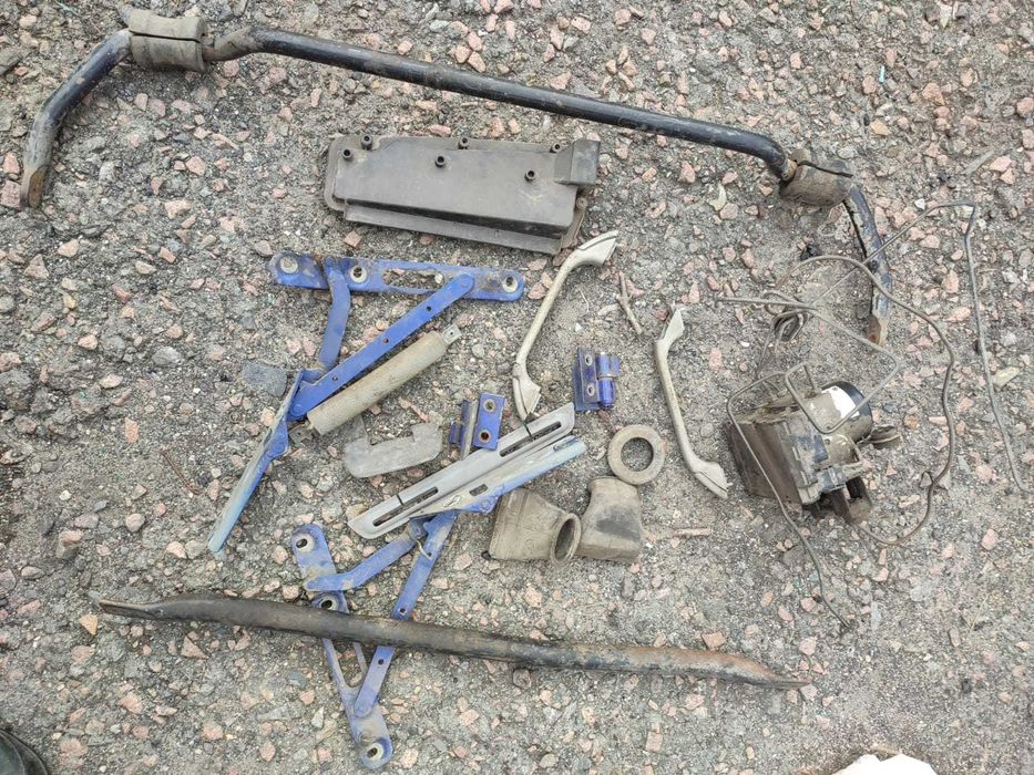 продам крышку багажника  бмв е 36