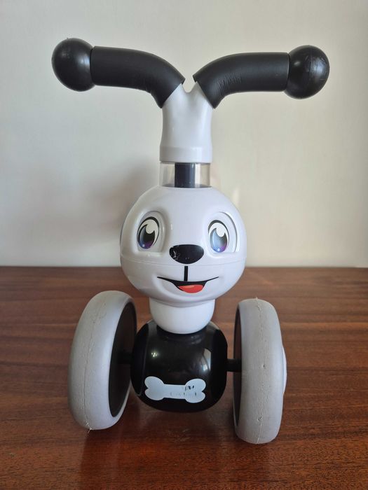 Bicicleta copii  cu 4 roti fara pedale