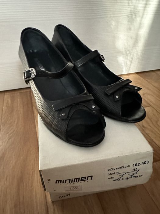 Новые туфли р 36,5