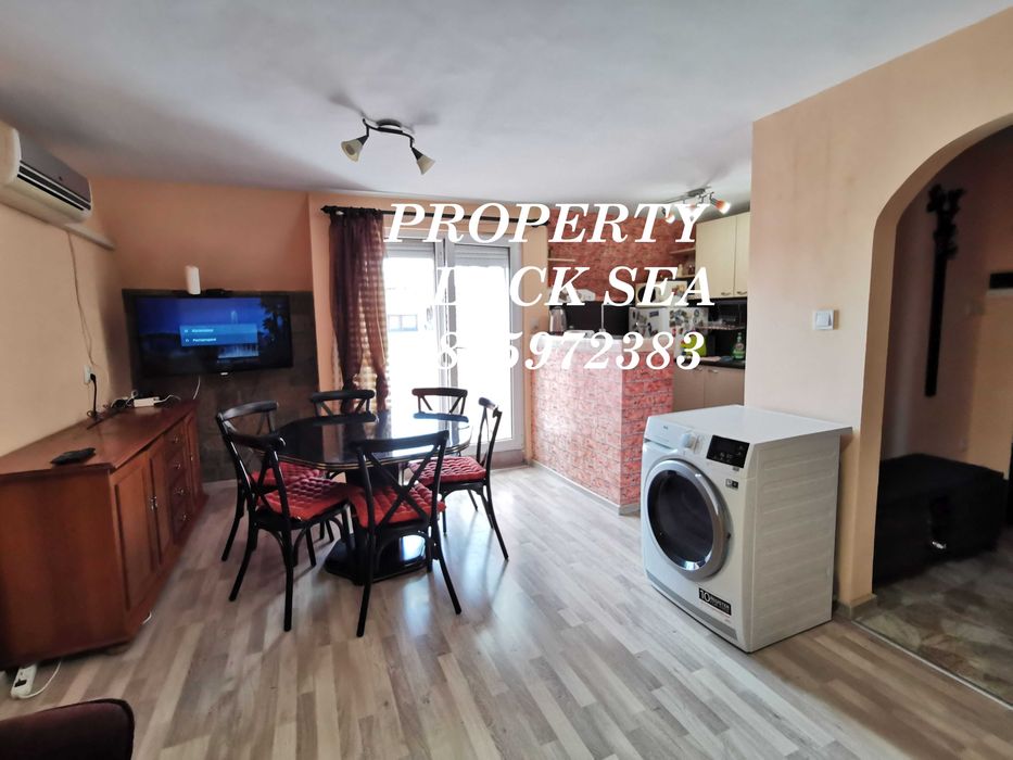 Продава се Тристаен апартамент в Бургас, Възраждане - 80 кв.м за 1688 €/кв.м - Снимка #2