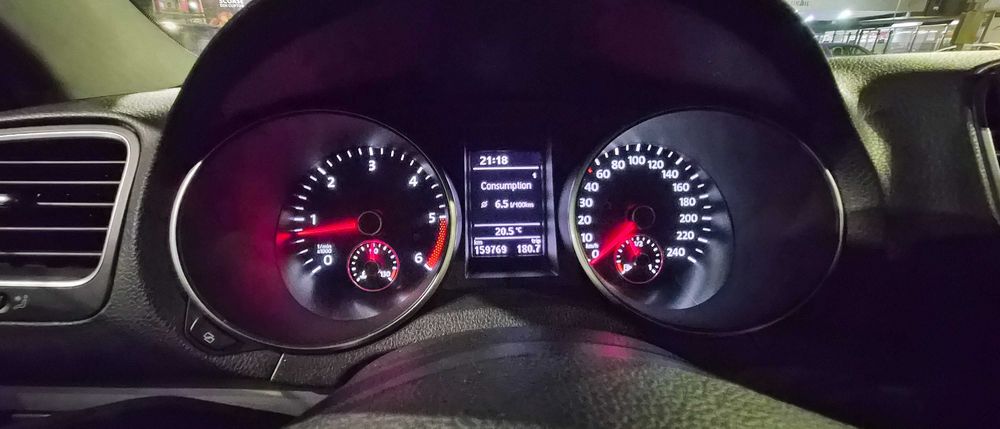 Volkswagen Golf 6 Hatchback, 1.6 TDI, 105 CP, Diesel, un singur proprietar