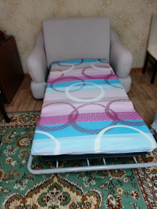 Диван 2х местный