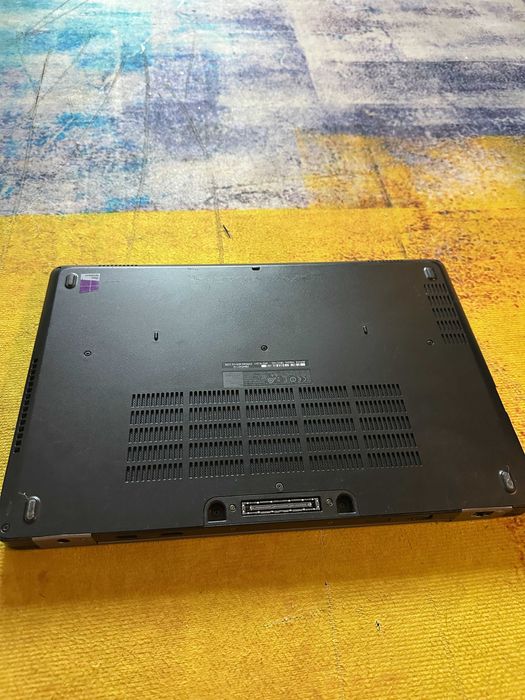laptop Dell latitude 5570, i5 gen 6, 8 gb, ssd 120 , Full Hd