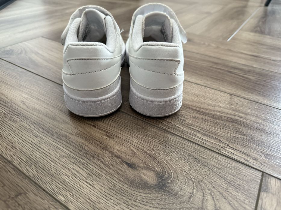 Брендовая обувь/кроссовки 33-34 р