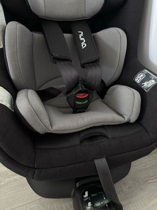 Scaun auto rotativ Nuna