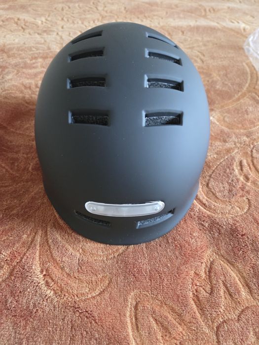 Casca de protectie myria cu LED-uri fata-spate reincarcabile