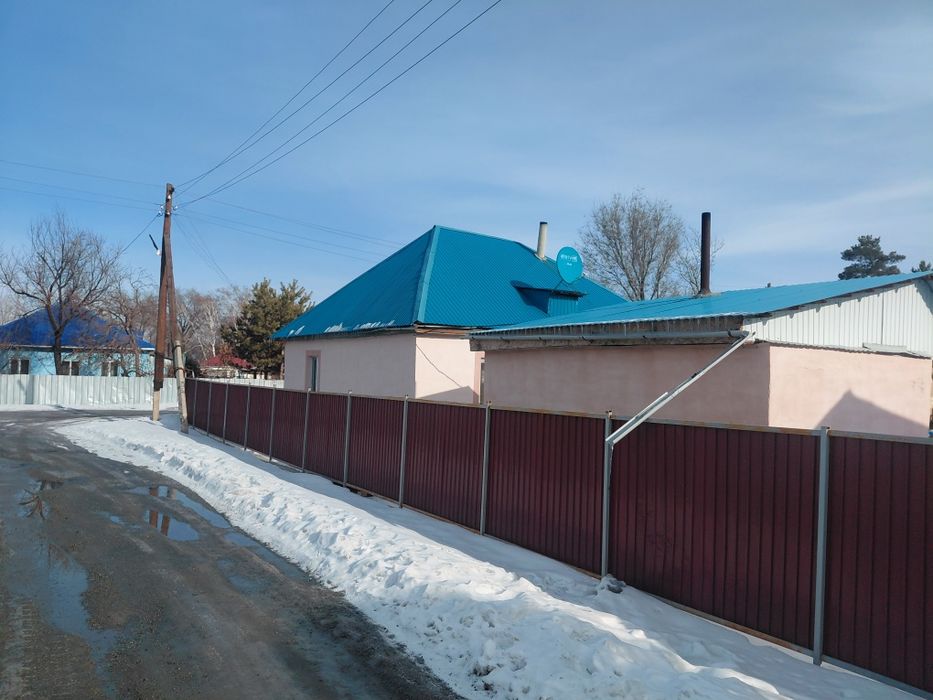 Продам Дом 5 комнат