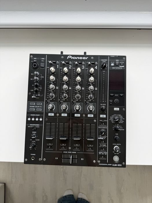 Pioneer DJM 850 пулт/миксер