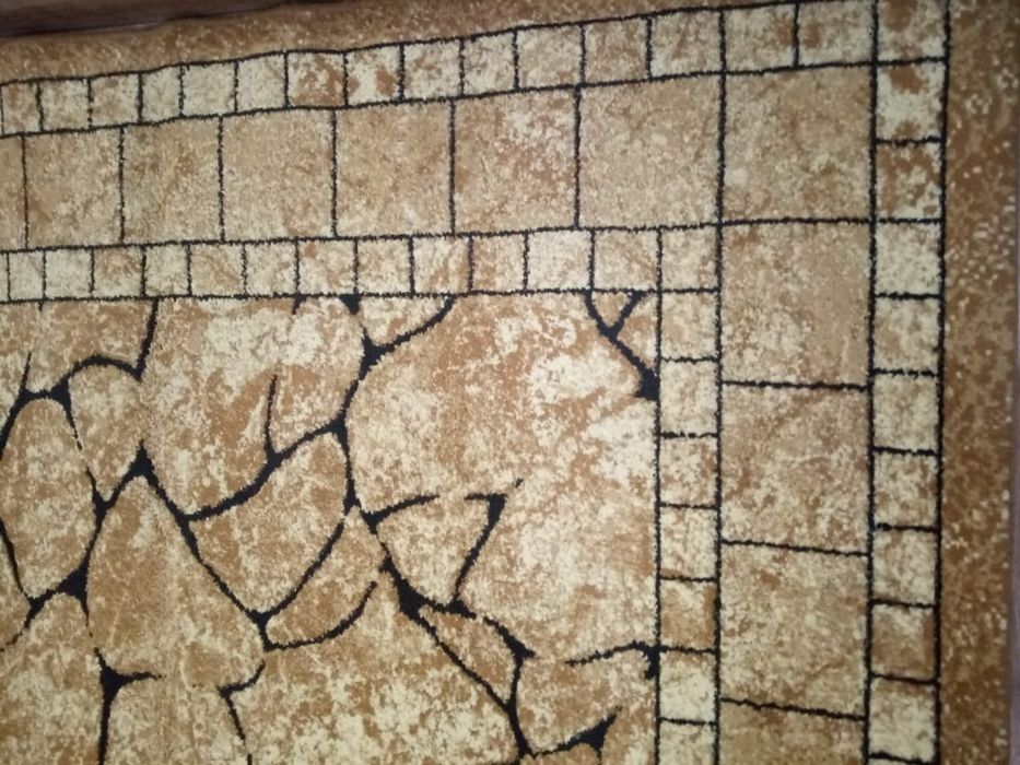 Ковёр б/у в хорошем состоянии