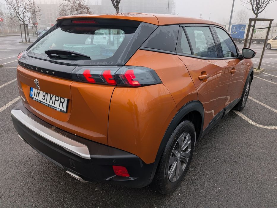 Peugeot 2008 1.2 proprietar de noua