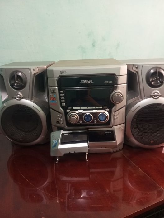 Музыкальный центр