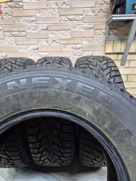 Зимняя шипованая резина