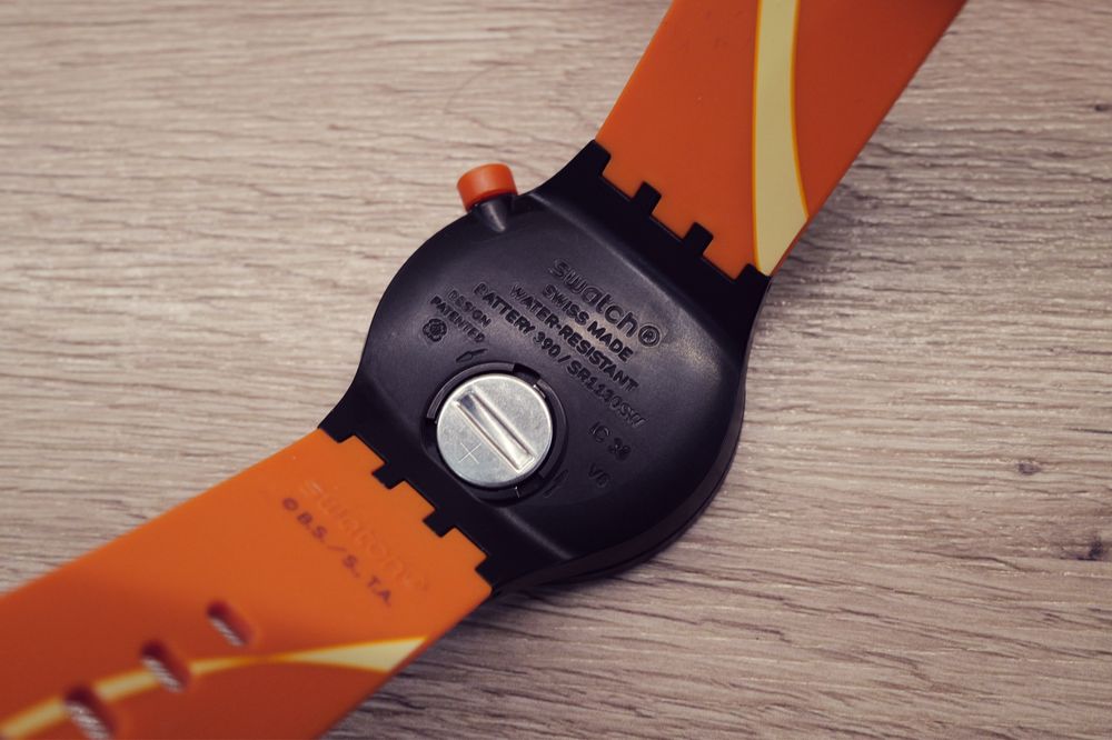 Ceas Swatch X Limited Edition Dragon Ball Z Goku SB01Z101 perfect