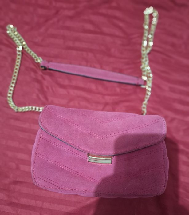 Geanta Mango piele intoarsa ,culore roz