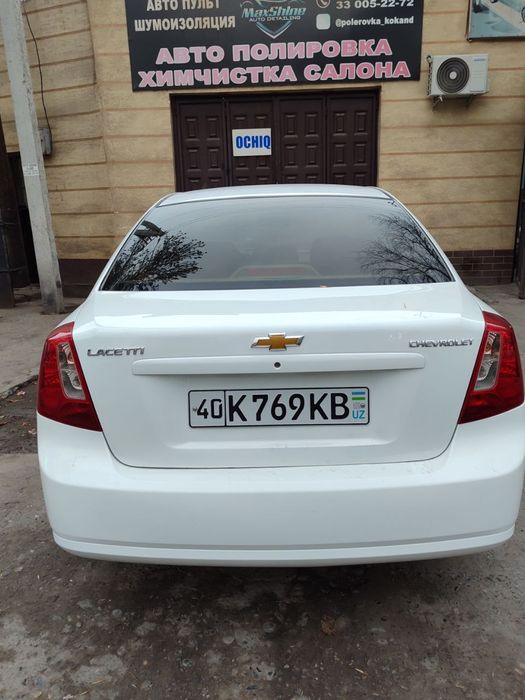 Позиция 2 Олди чап крилода краска бор ичига утмаган