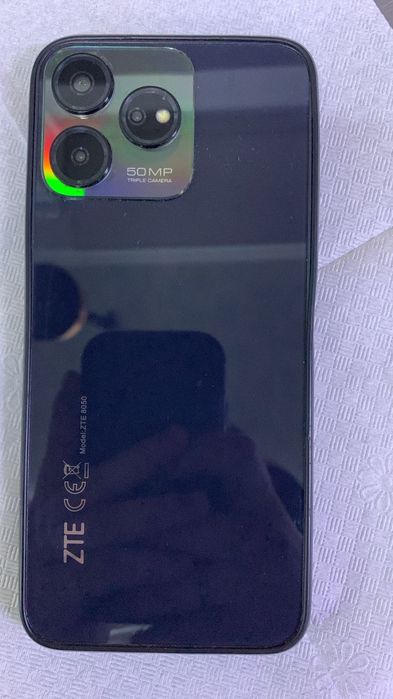 ZTE 8050 с коробкой