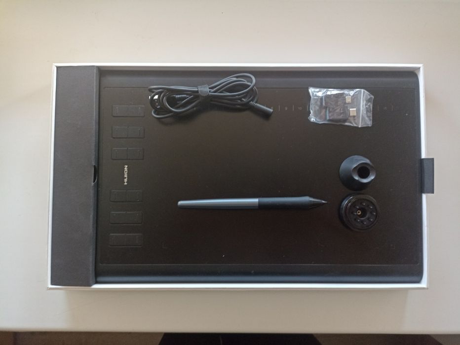 Продам графический планшет huion