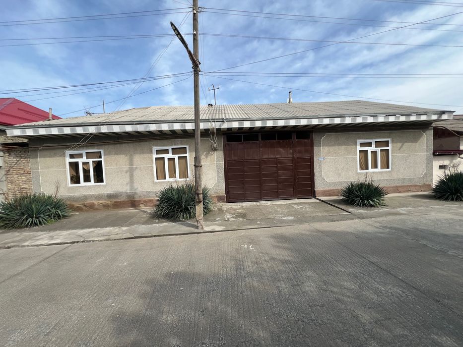 Samarqand,Jomboy markazidan hovli